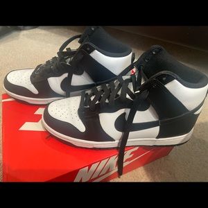 Nike Dunk Hi Retro - black/white